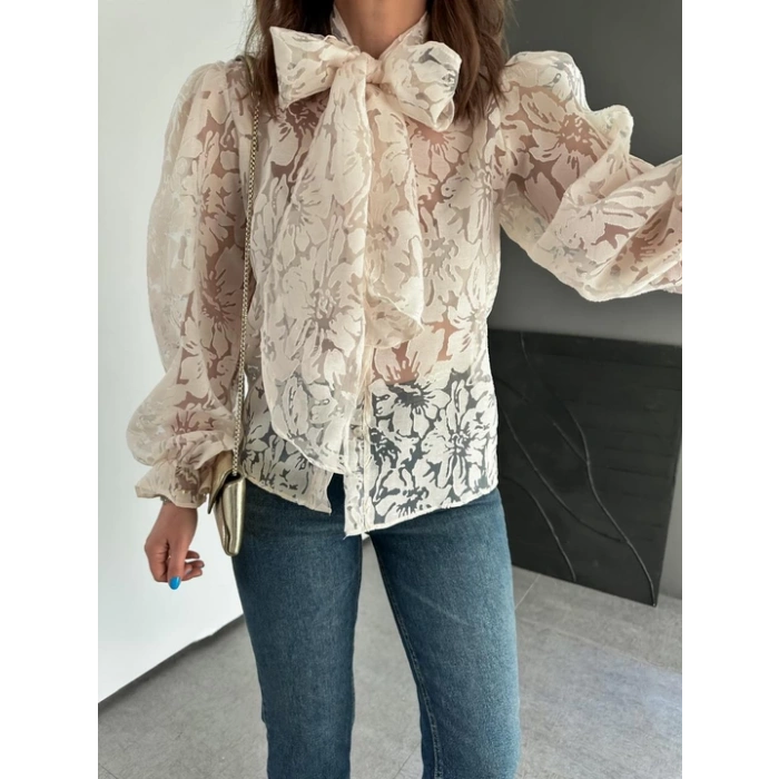 DANTEL FİYONK YAKA GÖMLEK