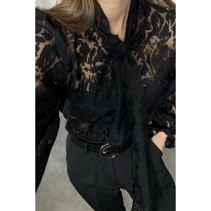 DANTEL FİYONK YAKA GÖMLEK