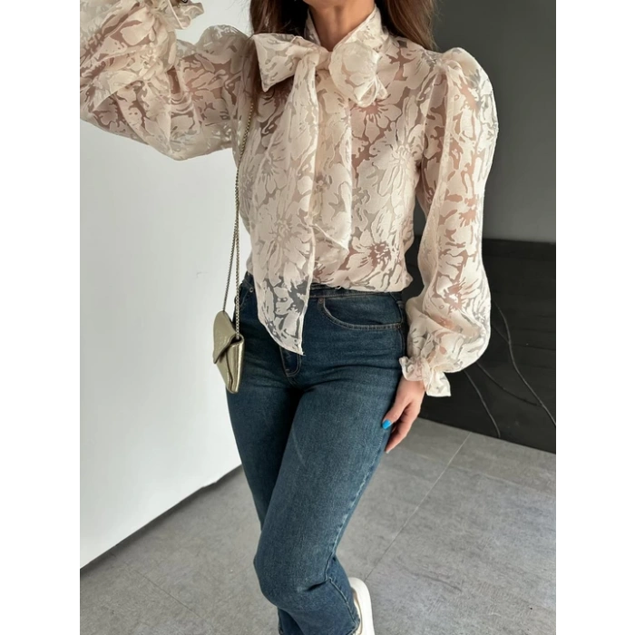 DANTEL FİYONK YAKA GÖMLEK