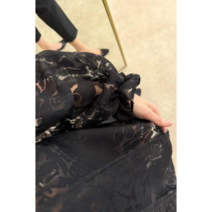 DANTEL FİYONK YAKA GÖMLEK