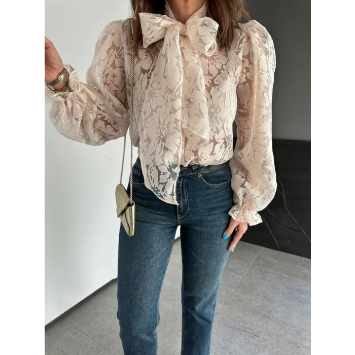 DANTEL FİYONK YAKA GÖMLEK