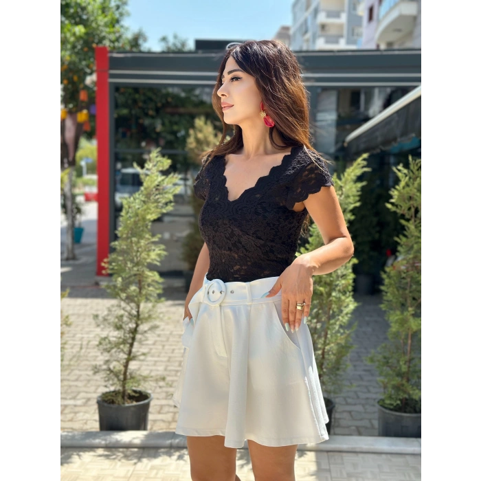 DANTEL LİKRALI BLUZ