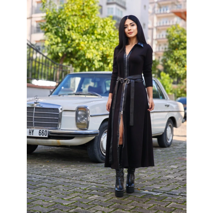DERİ ÇAPRAZ KEMERLİ SİYAH ELBİSE