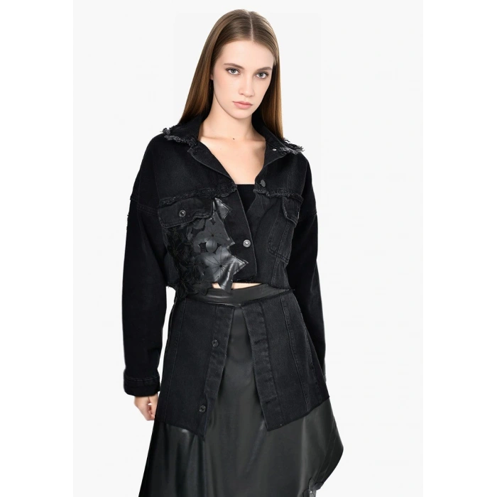 DERİ ÇİÇEK DETAYLI JEAN CEKET