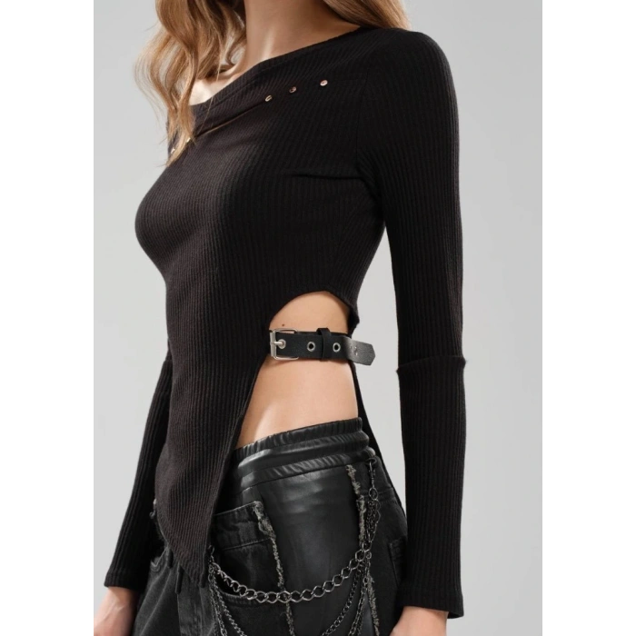 DERİ TOKA DETAY ASİMETRİK SİYAH BLUZ