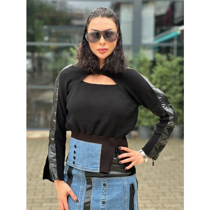 DERİ VE KOT DETAYLI KAPUŞONLU TRİKO