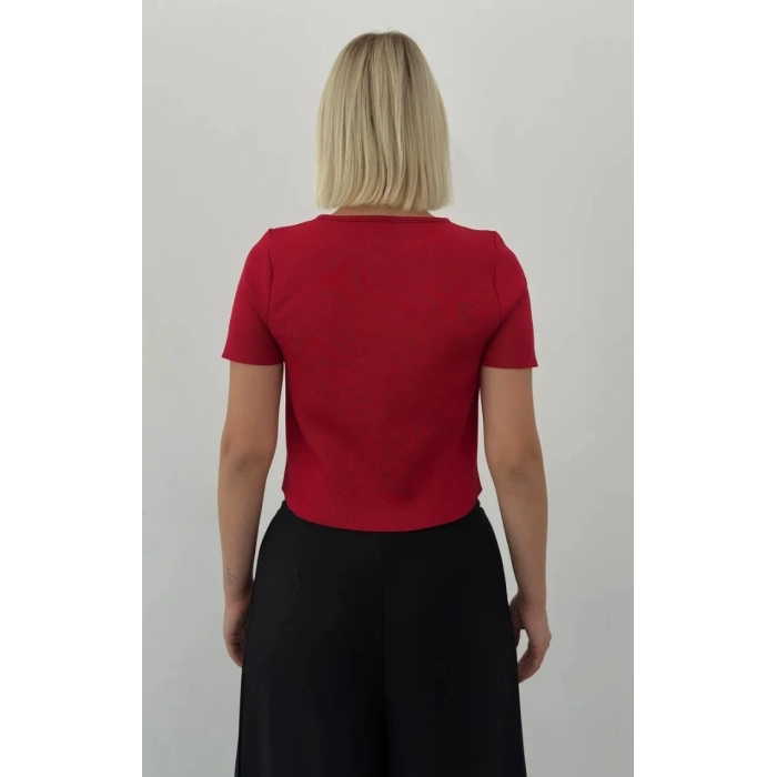 DÜĞMELİ CROP YELEK