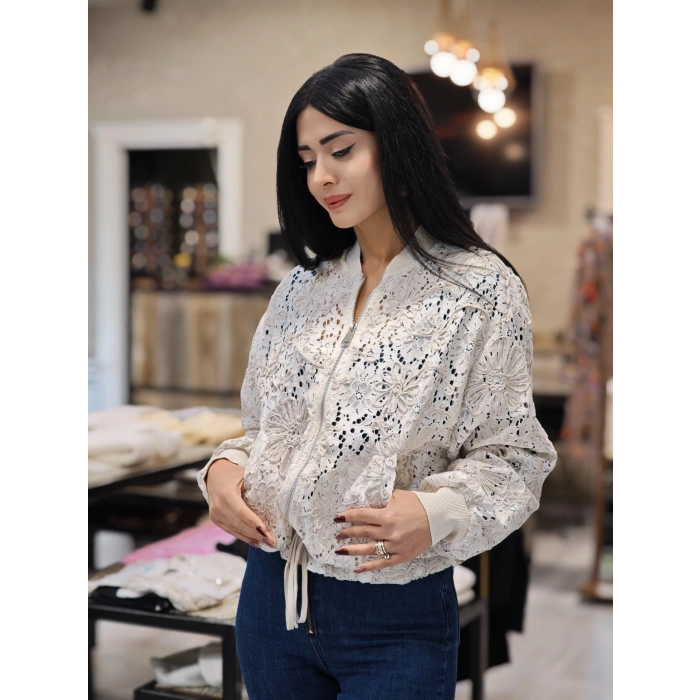 EKRU ÇİÇEKLİ FERMUARLI HIRKA