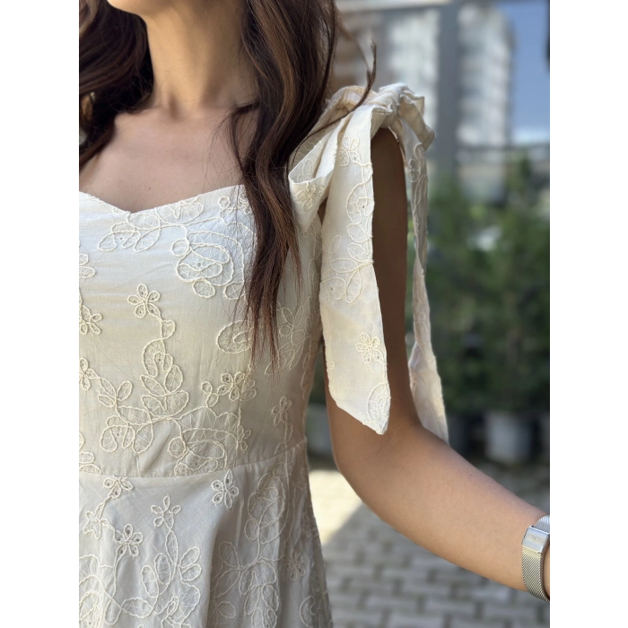 EKRU FİSTO KUMAŞ MIDI ELBİSE