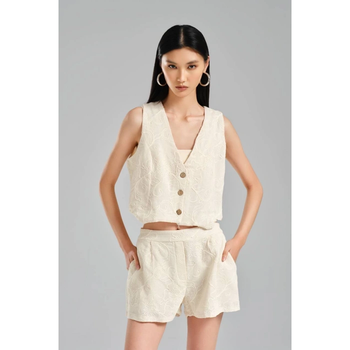 EKRU İŞLEMELİ ŞORTLU TAKIM