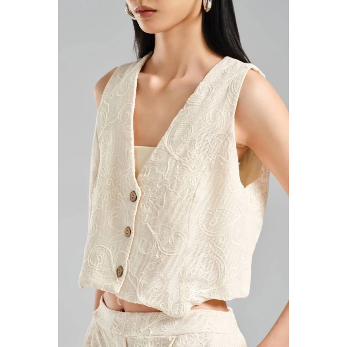 EKRU İŞLEMELİ ŞORTLU TAKIM