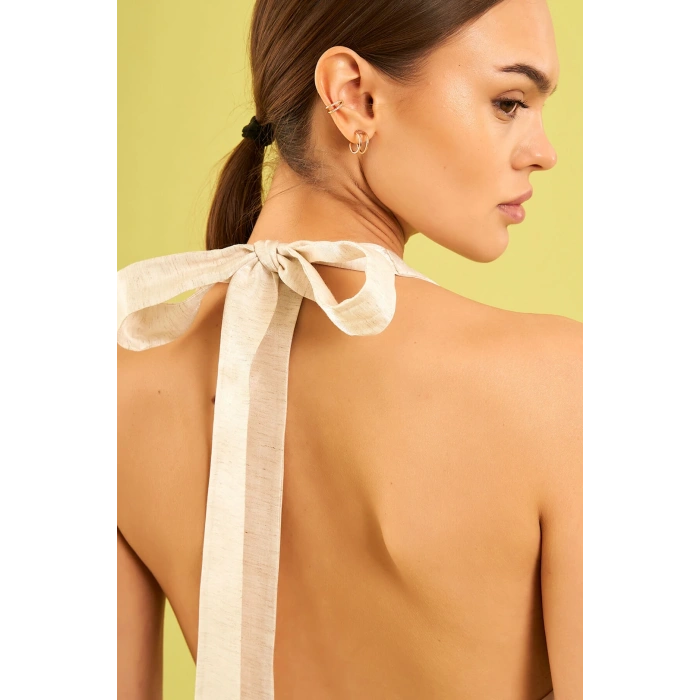 EKRU SATEN GÖRÜNÜMLÜ YELEK BLUZ