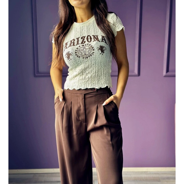 EKRU YAZI BASKILI TİŞÖRT