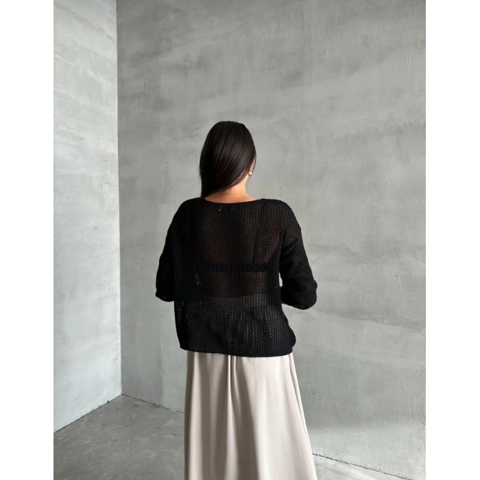 FİLELİ SİYAH BLUZ