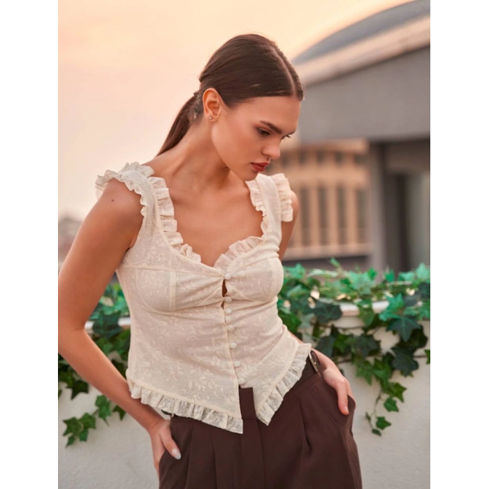 FIRFIR DETAYLI DANTEL BLUZ