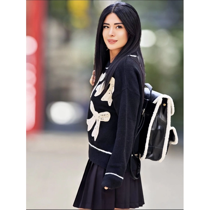 FİYONK DETAYLI TRİKO KAZAK SİYAH