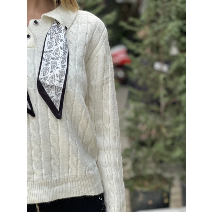 FULARLU TRİKO KAZAK