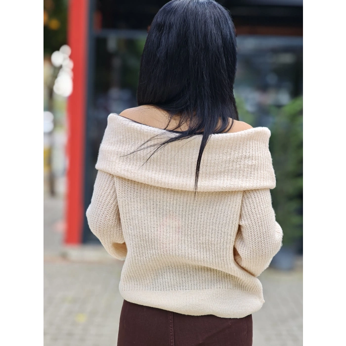 GOLD BONCUK DETAYLI EKRU TRİKO