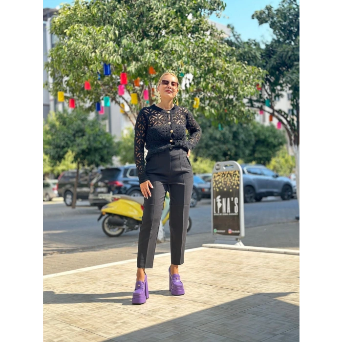 GOLD DÜĞMELİ MERSERİZE SİYAH HIRKA