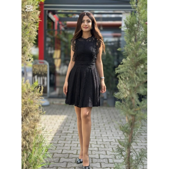 GÜPÜR DETAYLI ELBİSE