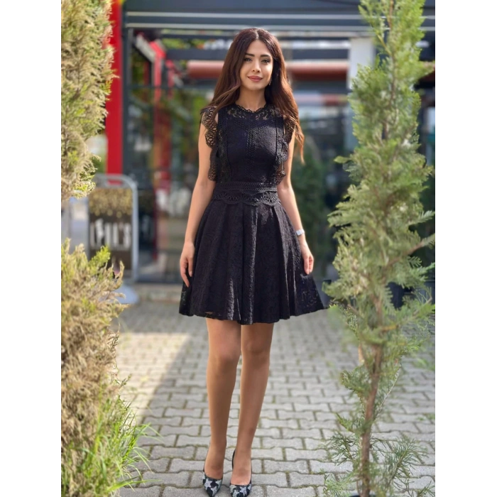 GÜPÜR DETAYLI ELBİSE