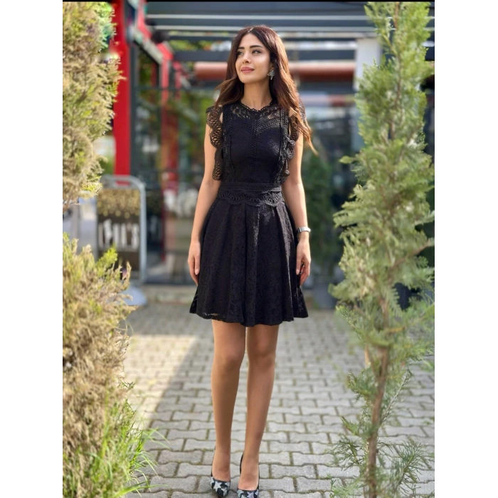 GÜPÜR DETAYLI ELBİSE