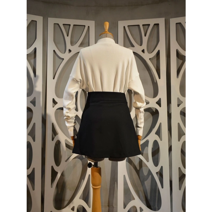 İÇİ ŞORTLU SİYAH ŞORT ETEK