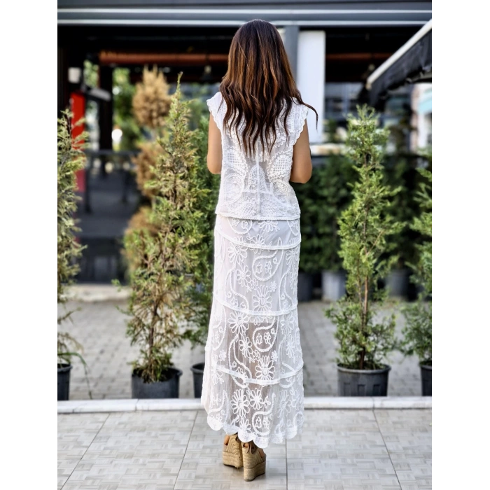 İŞLEMELİ ETEK BLUZ TAKIM