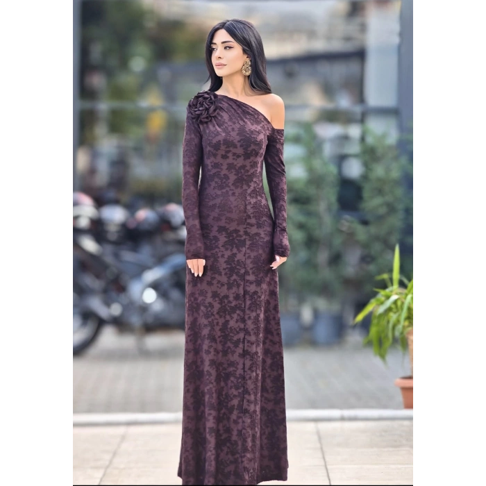 KAHVE GÜL BROŞ DETAYLI TÜL ELBİSE