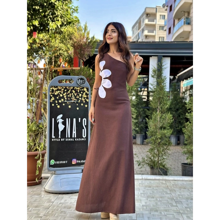 KAHVERENGİ ÇİÇEK DETAY BEL DEKOLTELİ ELBİSE