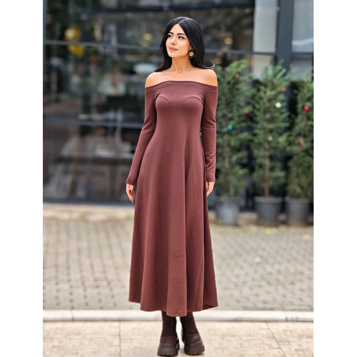KAHVERENGİ KAYIK YAKA MODAL ELBİSE