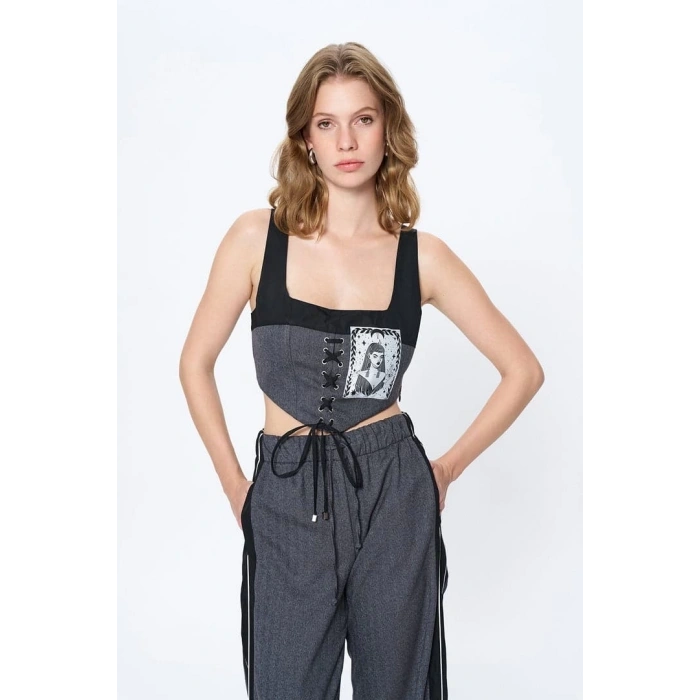 KIZ BASKILI CROPTOP