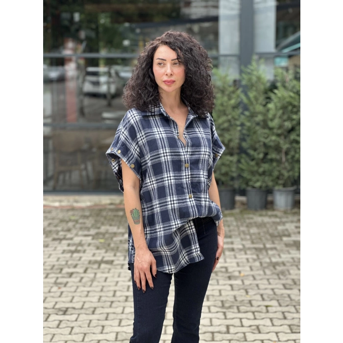 KOLLARI ÇITÇITLI KARELİ GÖMLEK