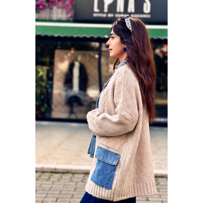 KOT DETAYLI TRİKO HIRKA