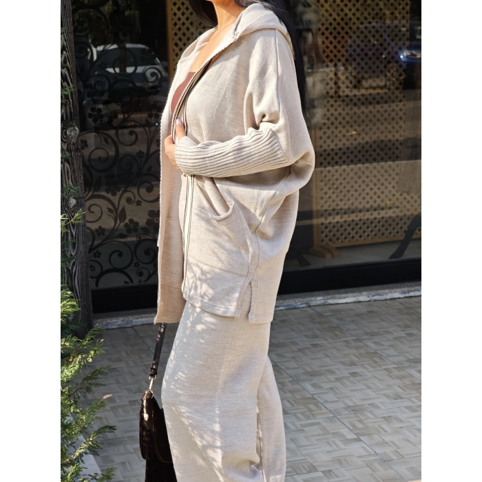 KREM KAPUŞONLU TRİKO HIRKA