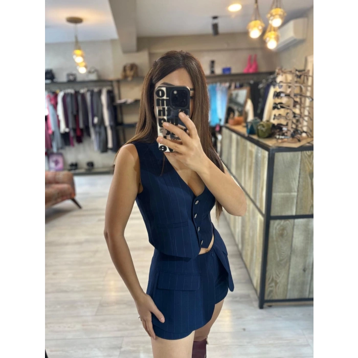 LACİVERT TAŞLI DÜĞMELİ ÇİZGİLİ YELEK