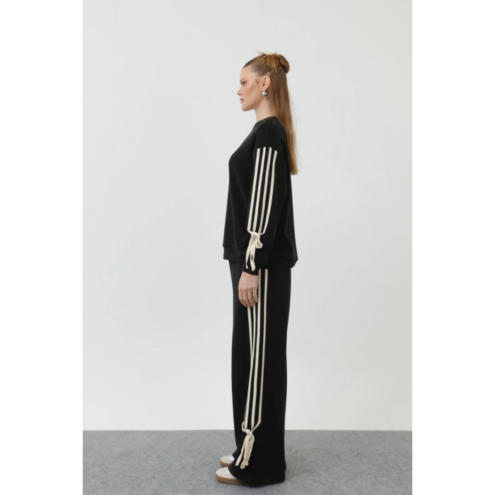 MODAL YANLARI ŞERİT EŞOFMAN TAKIM