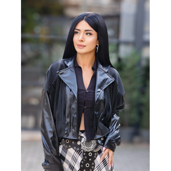 ÖNÜ KESİK DETAY TASARIM DERİ CEKET