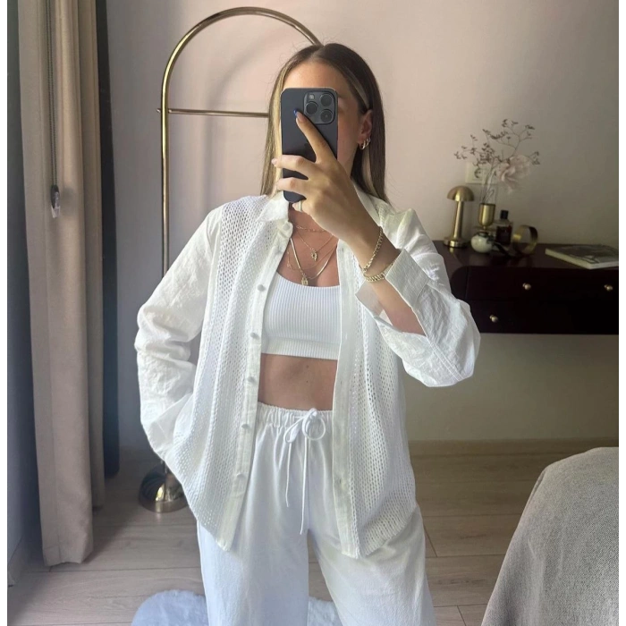 ÖNÜ ÖRGÜLÜ BEYAZ GÖMLEK