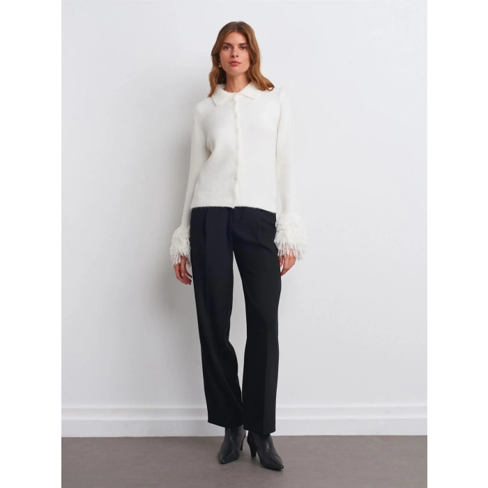 POLO YAKA DÜĞMELİ PÜSKÜLLÜ HIRKA