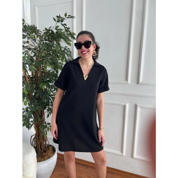 POLO YAKA V AKSESUARLI ELBİSE