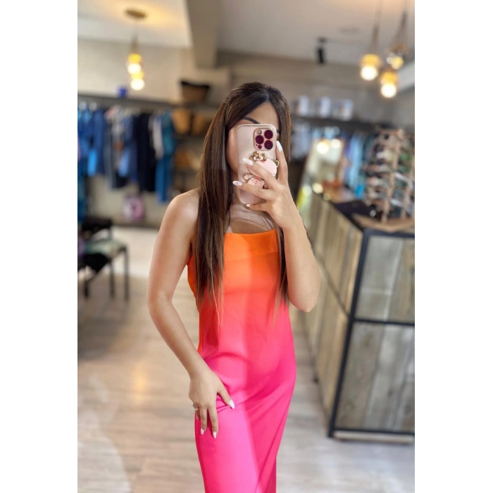 RENK GEÇİŞLİ SATEN ELBİSE