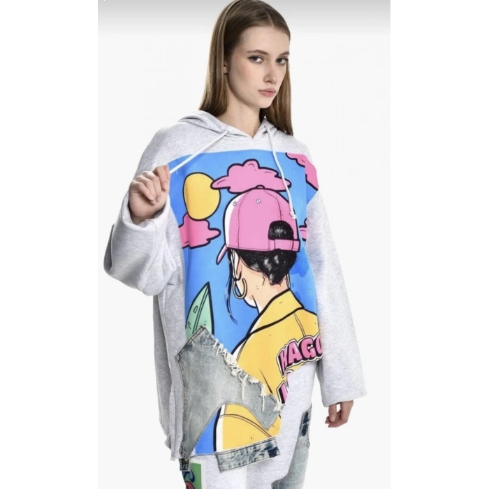 RENKLİ ŞAPKALI BASKILI GRİ SWEAT