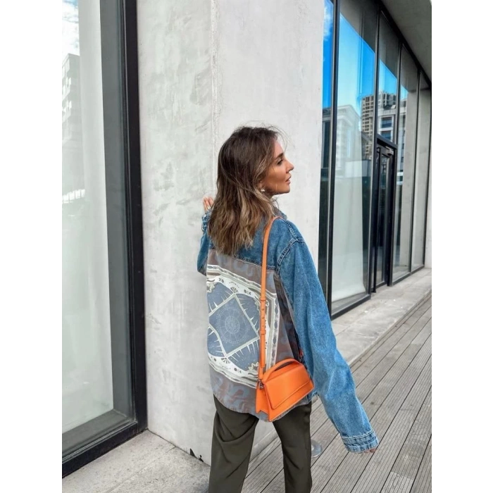 SIRTI BASKILI YAKASI TAŞLI KOT CEKET