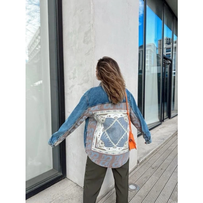 SIRTI BASKILI YAKASI TAŞLI KOT CEKET