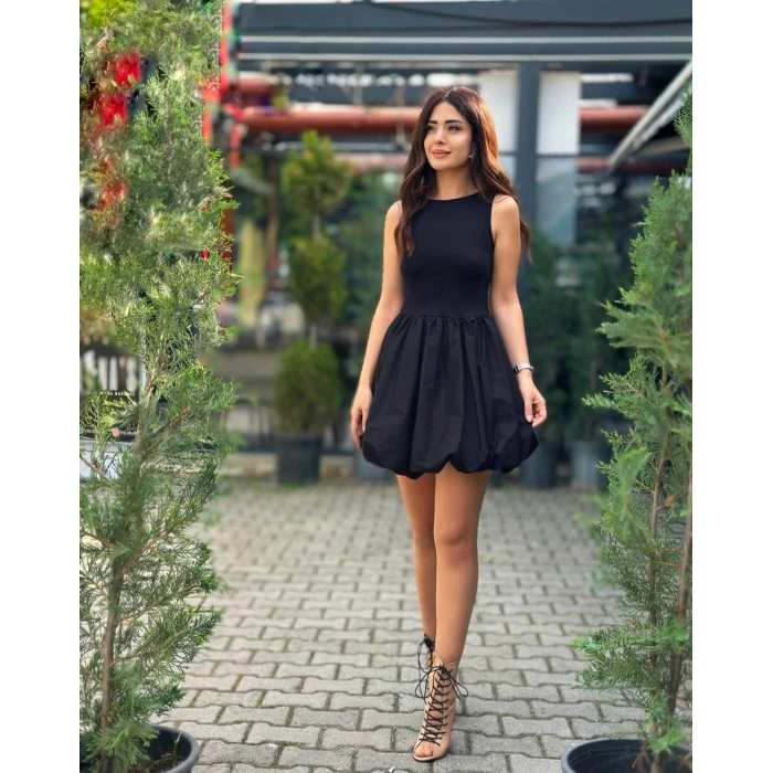 SİYAH BALON ETEK ELBİSE