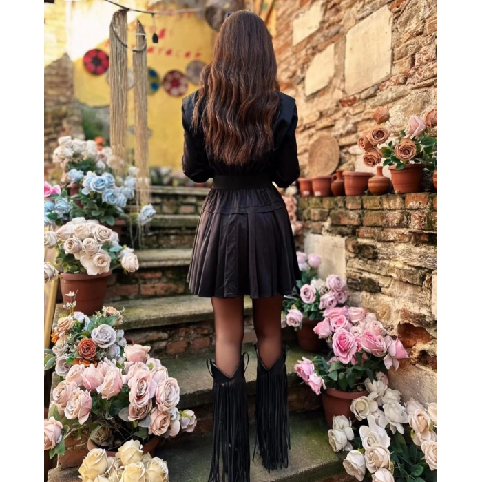 SİYAH BELİ LASTİKLİ ELBİSE