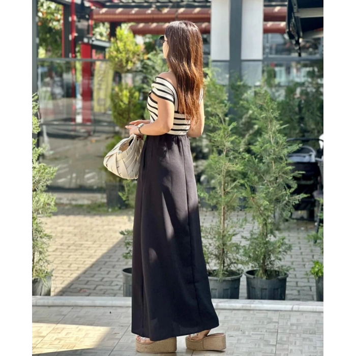 SİYAH BEYAZ TRİKO DETAYLI ELBİSE