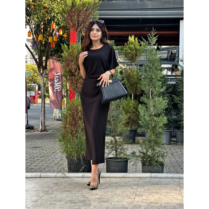 SİYAH BÜZGÜ DETAY UZUN ELBİSE