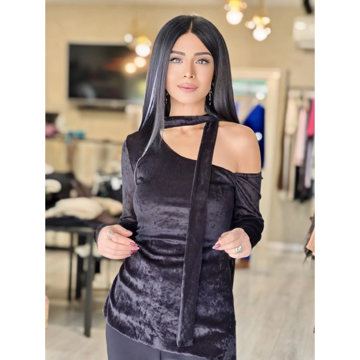 SİYAH KADİFE DOKULU BLUZ